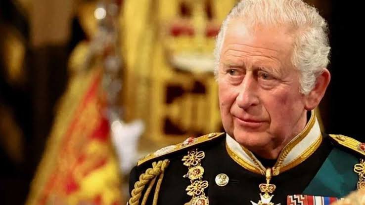 Rei Charles III é diagnosticado com câncer, anuncia Palácio de Buckingham