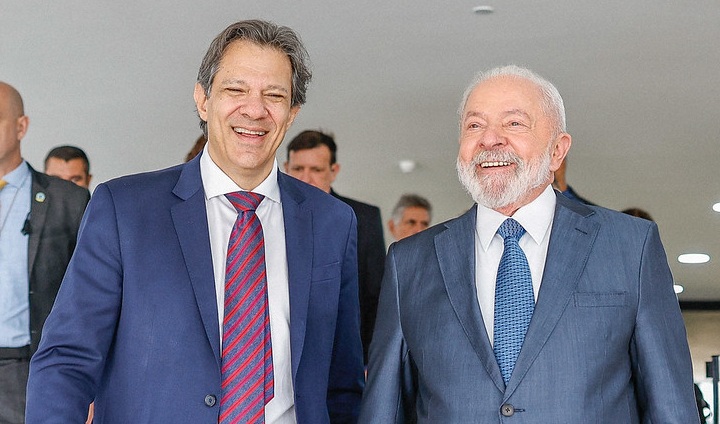 Rombo de R$ 230,5 bilhões do governo Lula prejudica a economia? Especialistas debatem
